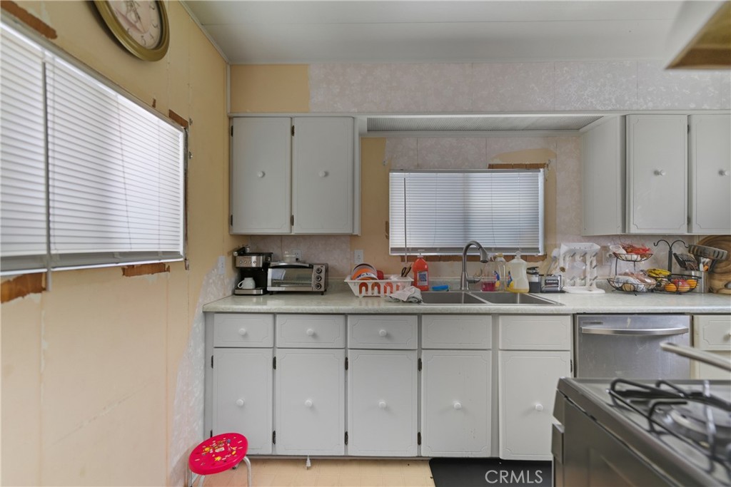 36200 Paradise Ranch Road, Unit 87 Castaic, CA 91384 - Photo 10 of 28