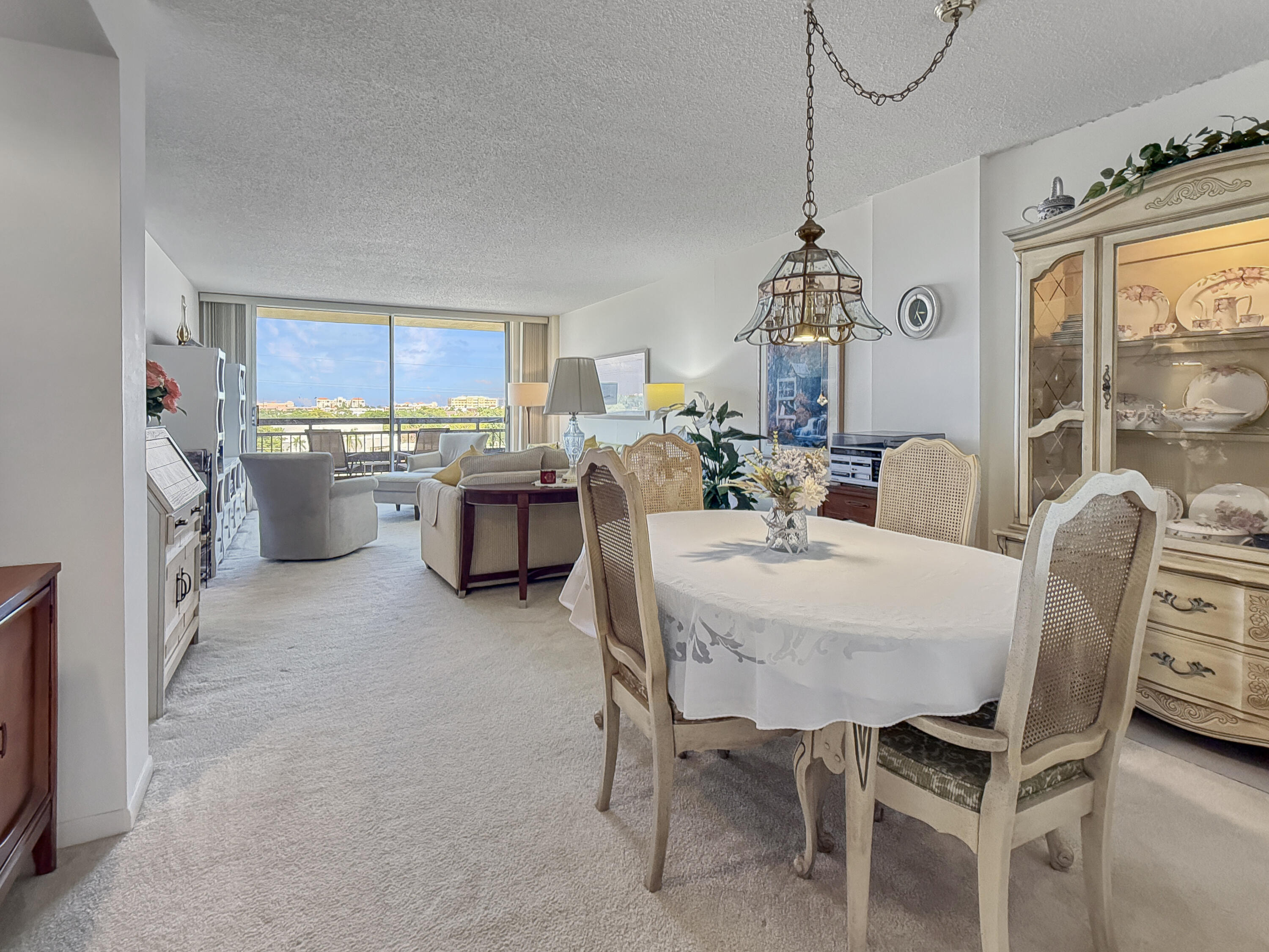 555 Northwest 4th Avenue, Unit 401 Boca Raton, FL 33432 - Photo 12 of 41 Dining to Living
