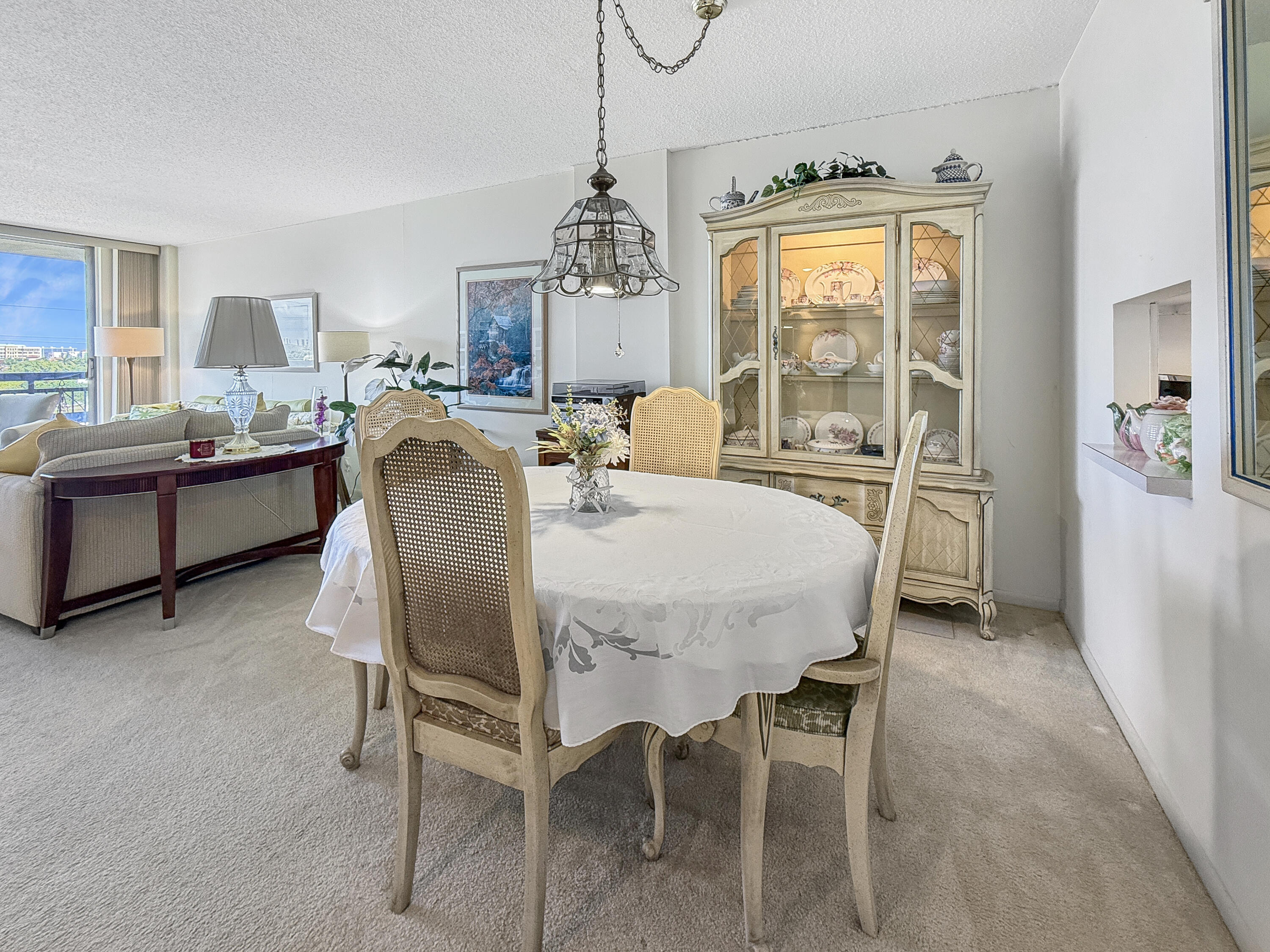555 Northwest 4th Avenue, Unit 401 Boca Raton, FL 33432 - Photo 13 of 41 Dining Area