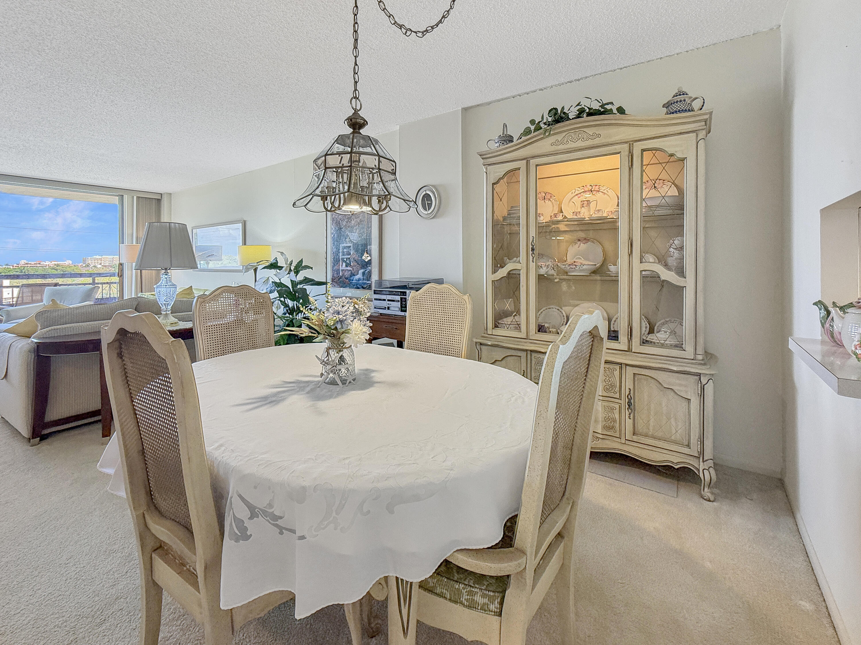 555 Northwest 4th Avenue, Unit 401 Boca Raton, FL 33432 - Photo 14 of 41 Dining Area