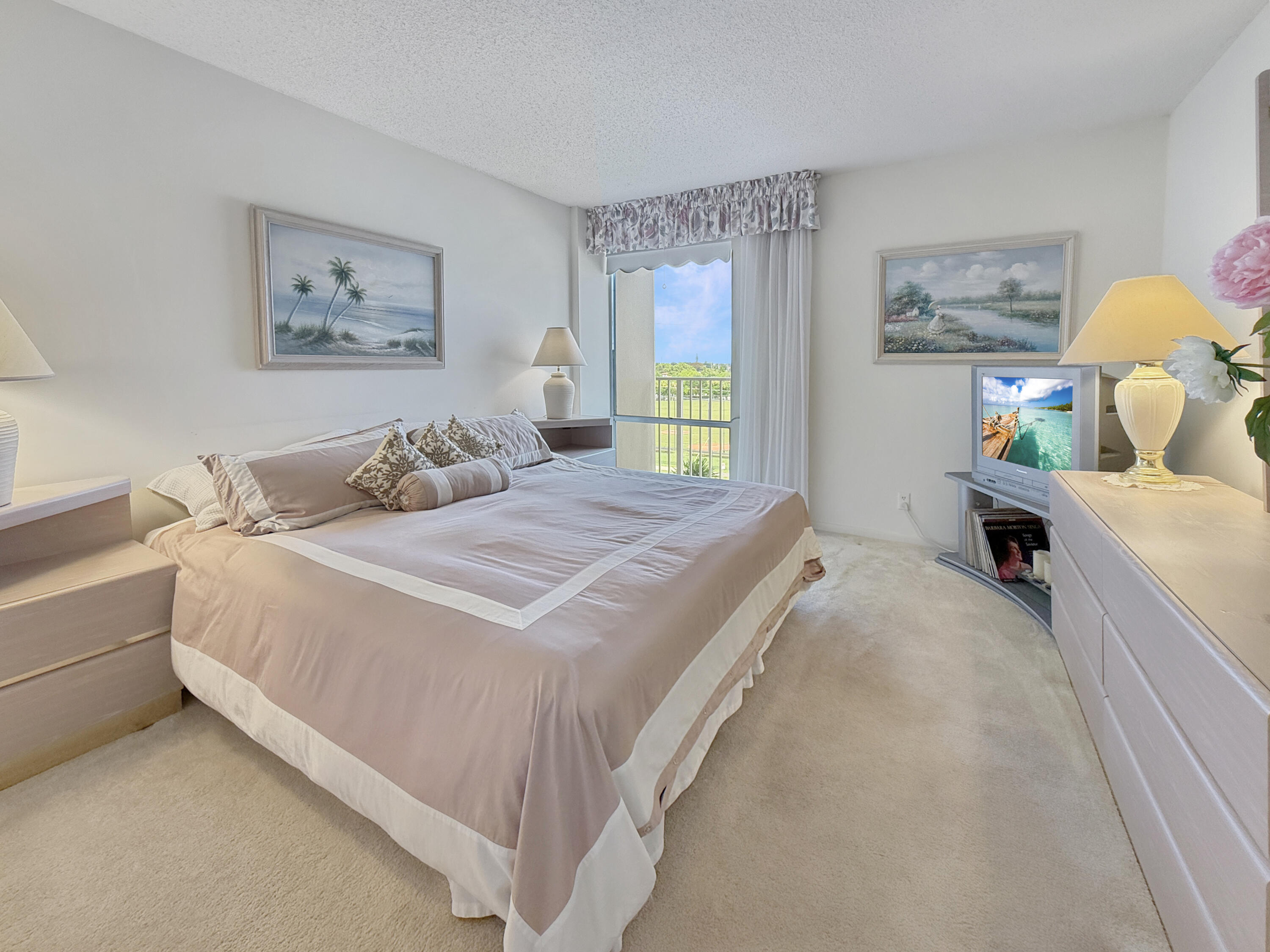 555 Northwest 4th Avenue, Unit 401 Boca Raton, FL 33432 - Photo 24 of 41 Primary Bedroom