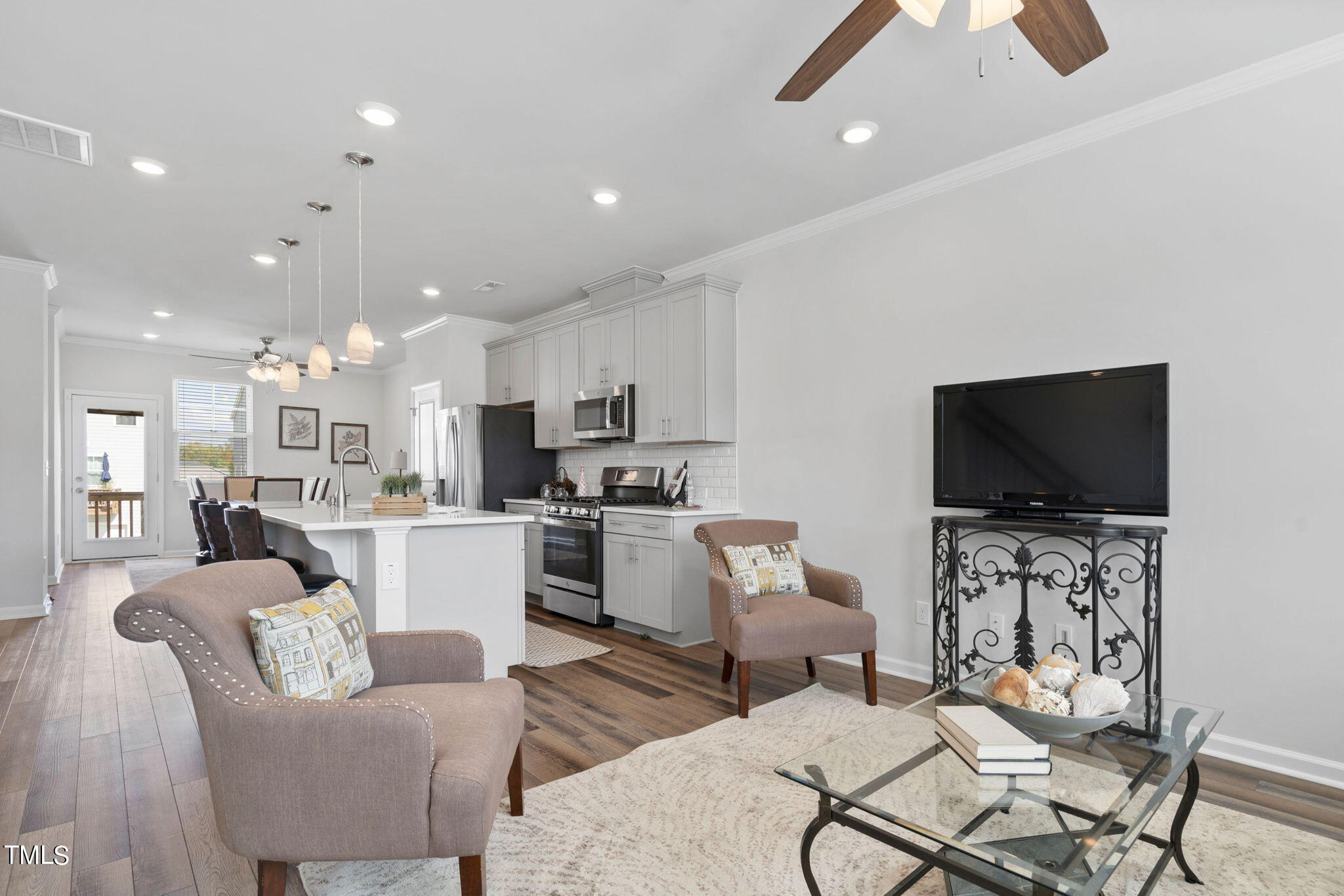 6344 Perry Creek Road Raleigh, NC 27616 - Photo 20 of 36 17-web-or-mls-6344-perry-creek-rd