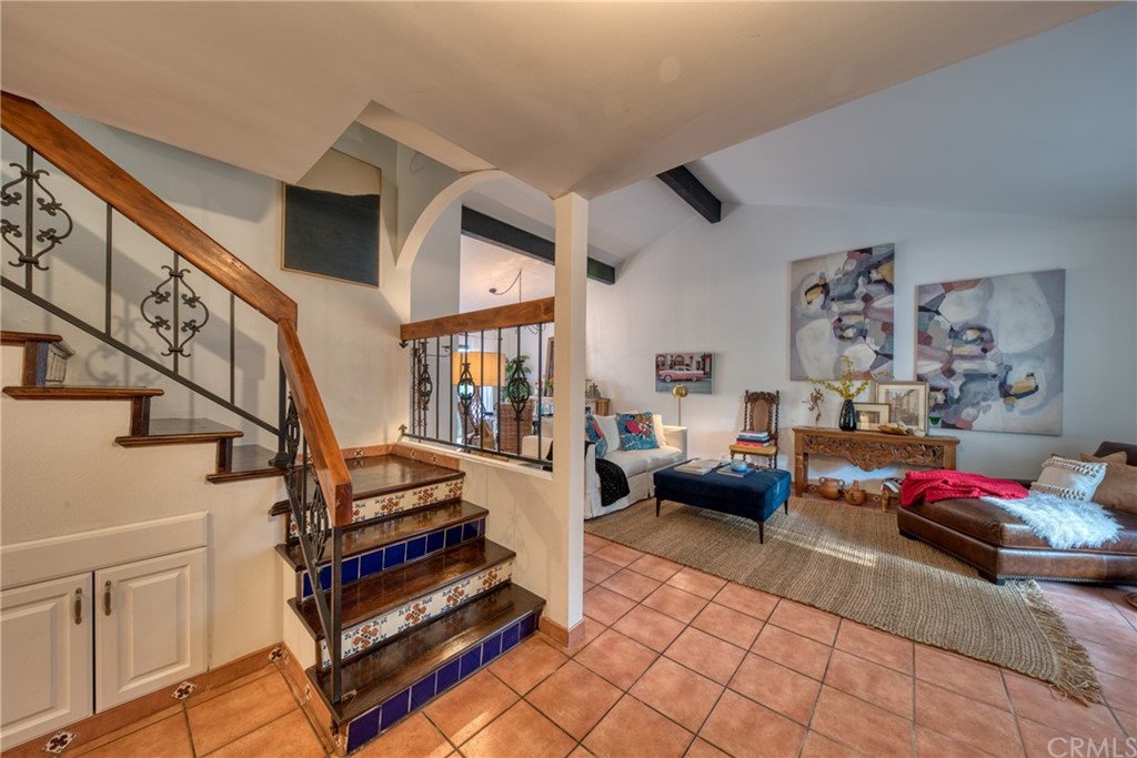 314 Shadow Lane Monrovia, CA 91016 - Photo 19 of 43 a bedroom with furniture and a book shelf