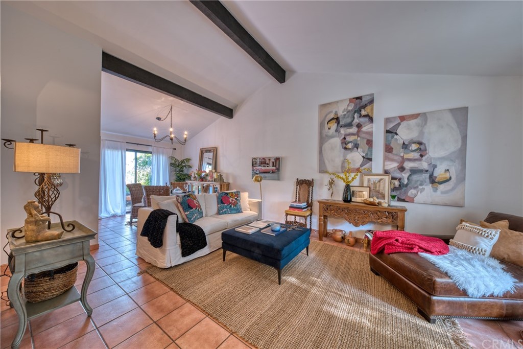 314 Shadow Lane Monrovia, CA 91016 - Photo 3 of 43 a living room with furniture and a flat screen tv