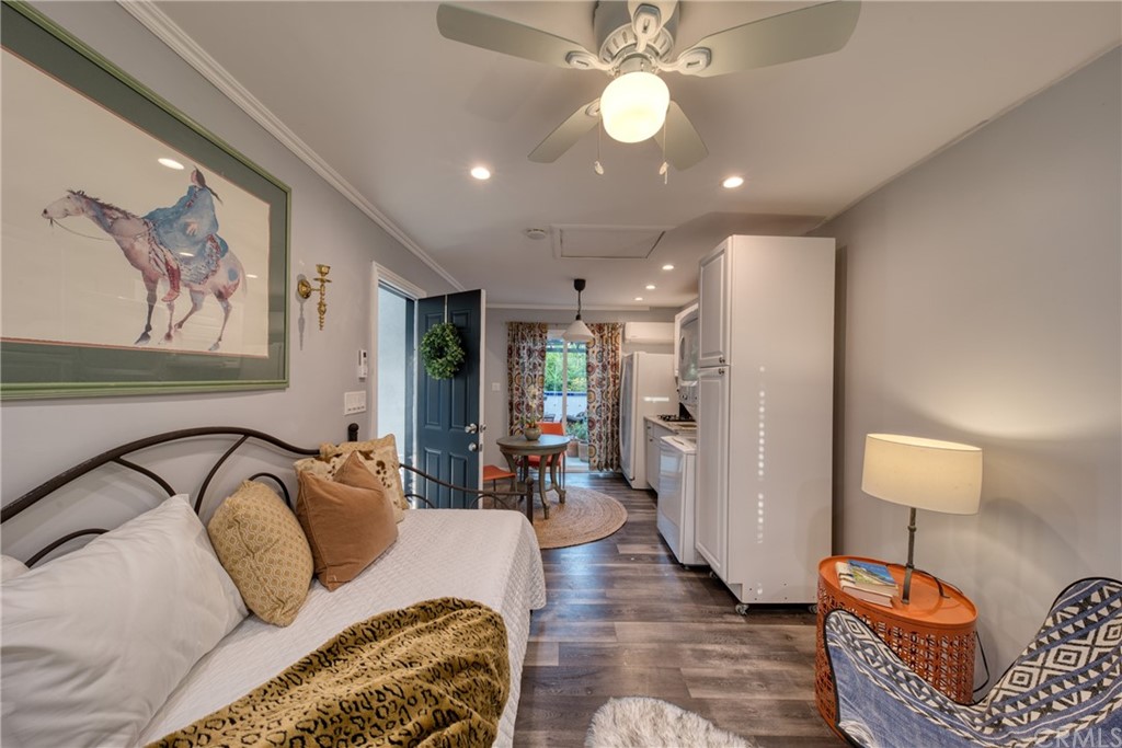 314 Shadow Lane Monrovia, CA 91016 - Photo 32 of 43 a living room with furniture and wooden floor