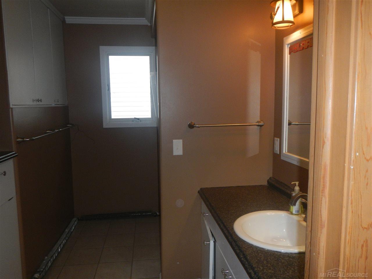 2481 North Ruth Road Deckerville, MI 48427 - Photo 8 of 31 50002683-7.JPG