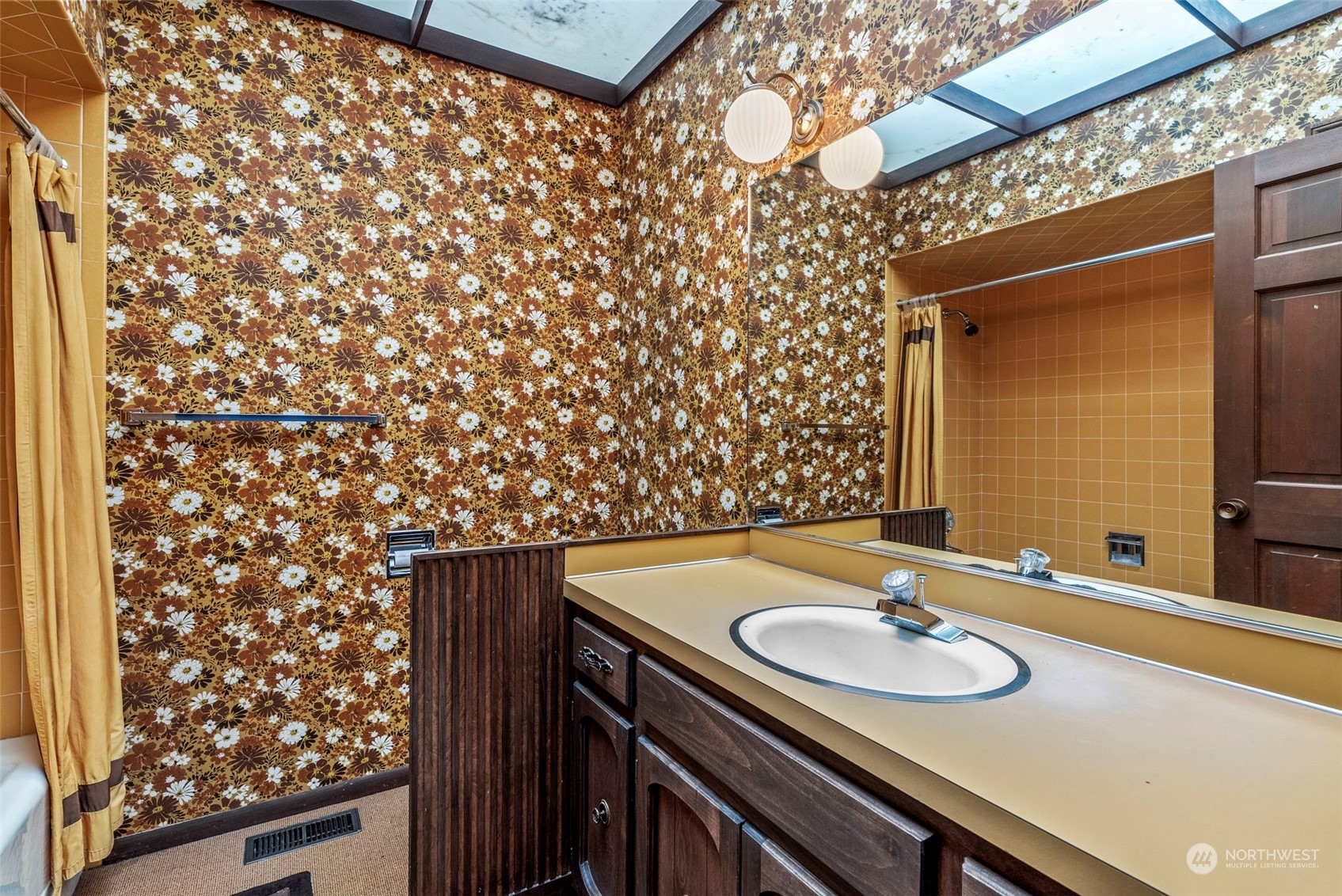 201 Brownlee Road Castle Rock, WA 98611 - Photo 12 of 40