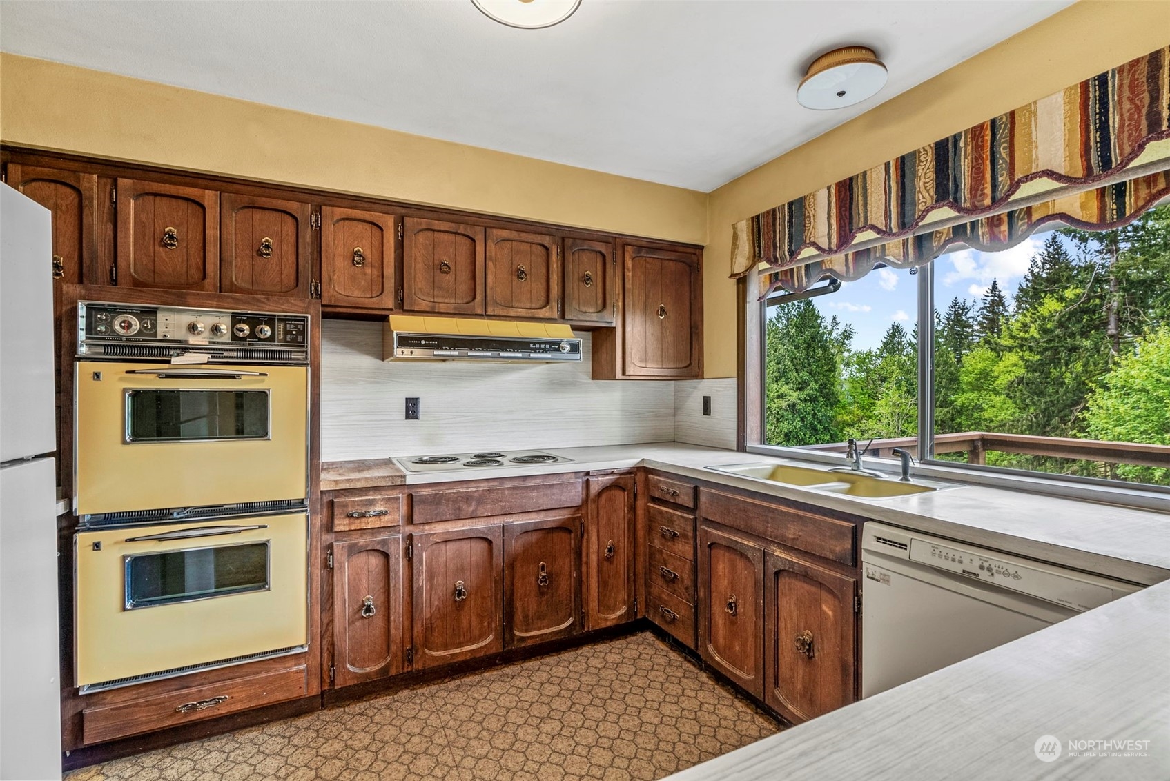 201 Brownlee Road Castle Rock, WA 98611 - Photo 8 of 40