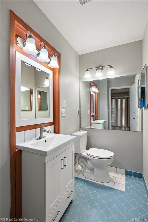 1432 Oakbrook Rochester Hills Rochester, MI 48307 - Photo 27 of 34