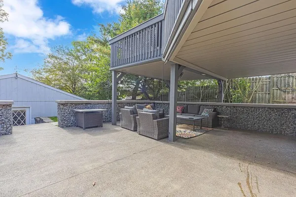 a view of an outdoor kitchen