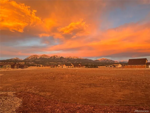 a view of an ocean in a city
