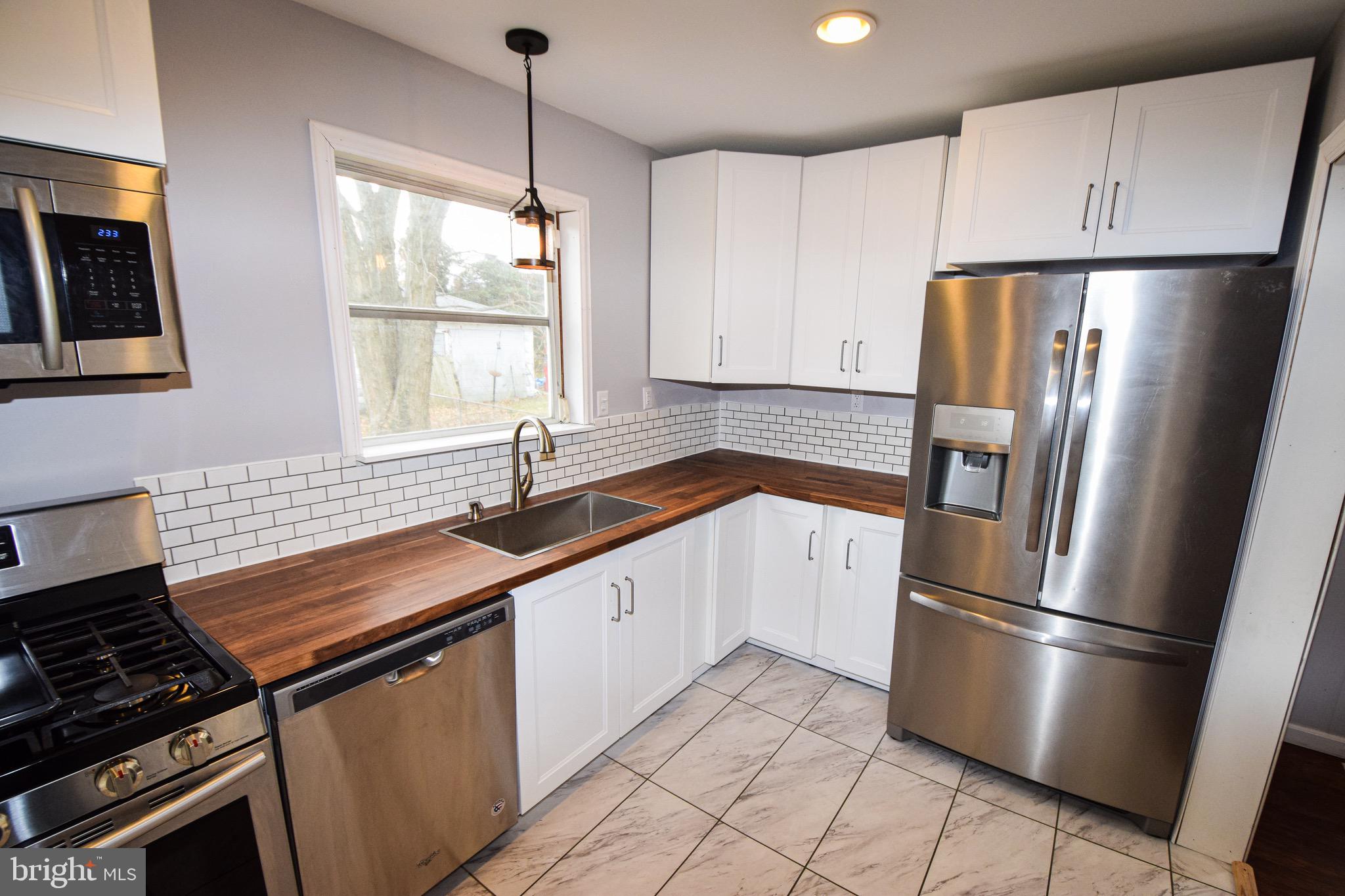 4411 Raspe Avenue Baltimore, MD 21206 - Photo 18 of 31 Kitchen