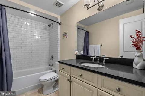 $950,000 | 1232 4th Street Northwest, Unit 1, Washington, DC 20001