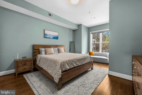$950,000 | 1232 4th Street Northwest, Unit 1, Washington, DC 20001