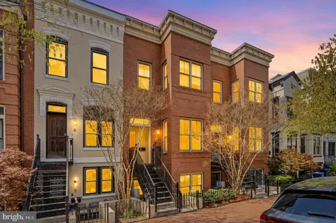 $950,000 | 1232 4th Street Northwest, Unit 1, Washington, DC 20001