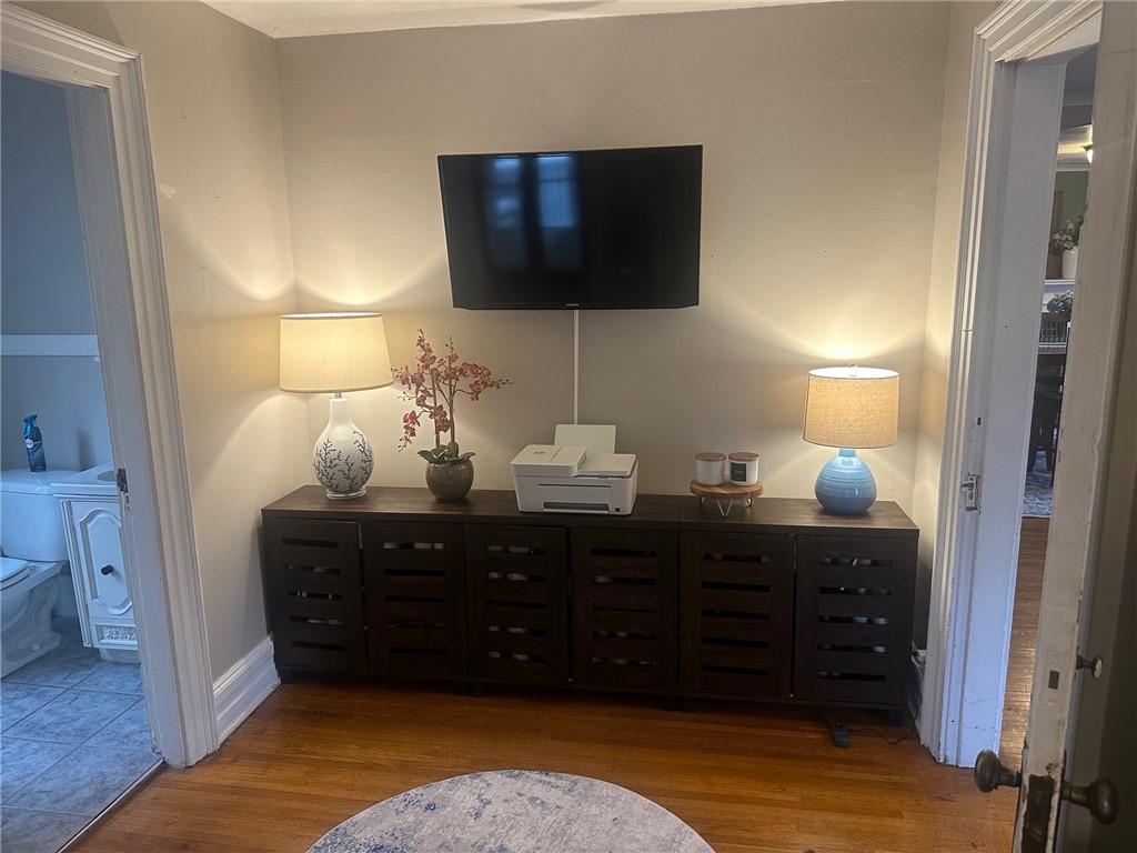 27 Vick Park B Rochester, NY 14607 - Photo 27 of 50 Apt #2 2nd floor 2nd bed