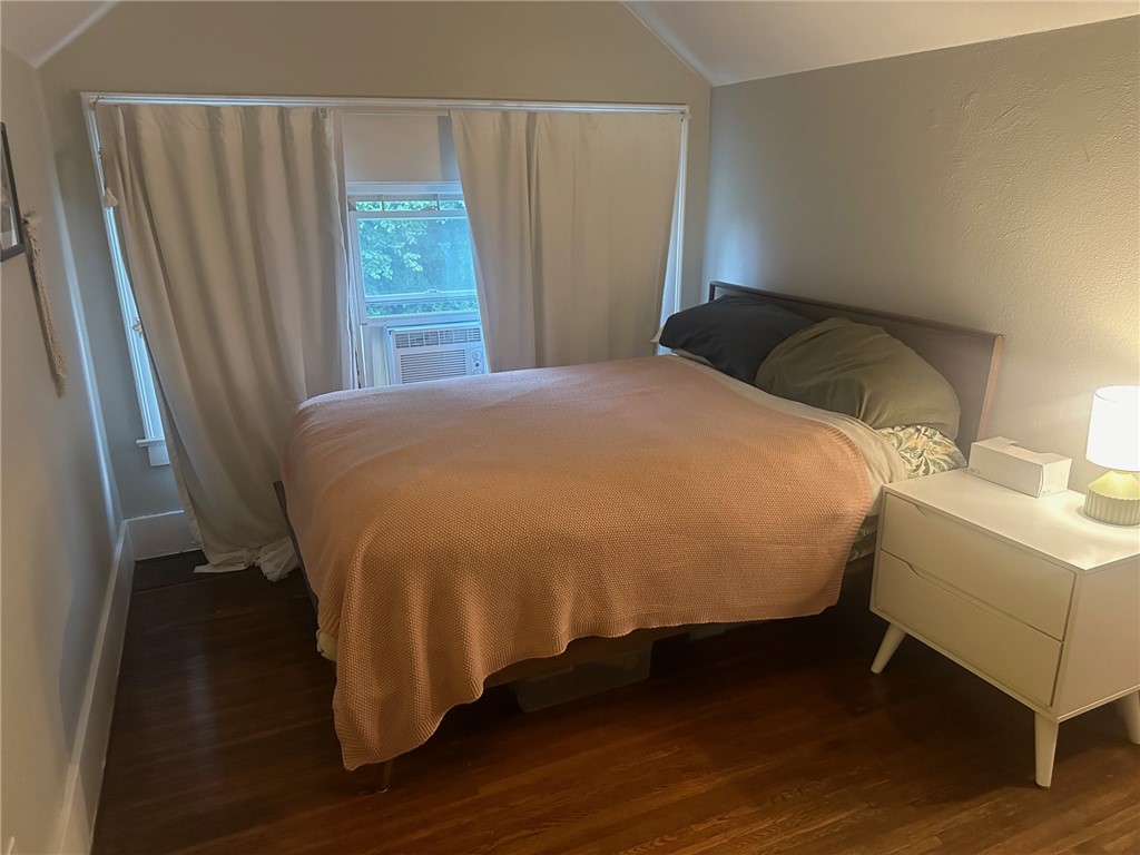 27 Vick Park B Rochester, NY 14607 - Photo 42 of 50 Apt #2 third floor 3rd bed