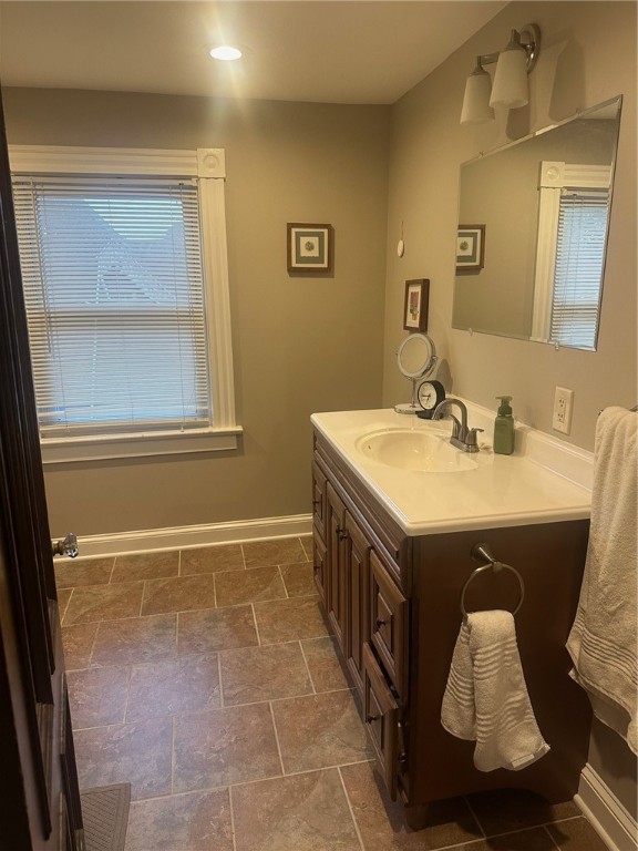 27 Vick Park B Rochester, NY 14607 - Photo 44 of 50 Apt #2 third floor bath