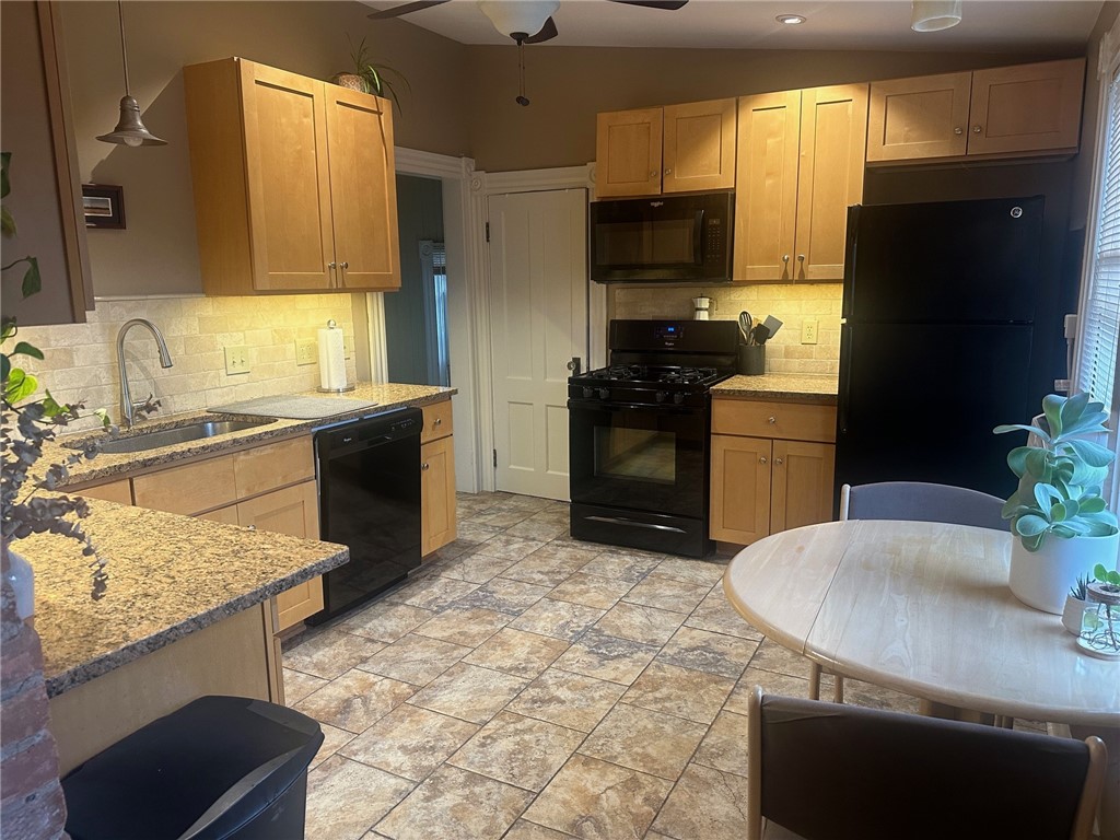 27 Vick Park B Rochester, NY 14607 - Photo 47 of 50 Apt #2 third floor kitchen