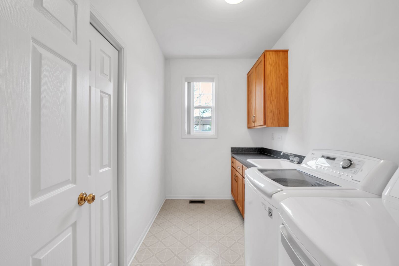 523 West Ruhl Road Palatine, IL 60074 - Photo 27 of 65