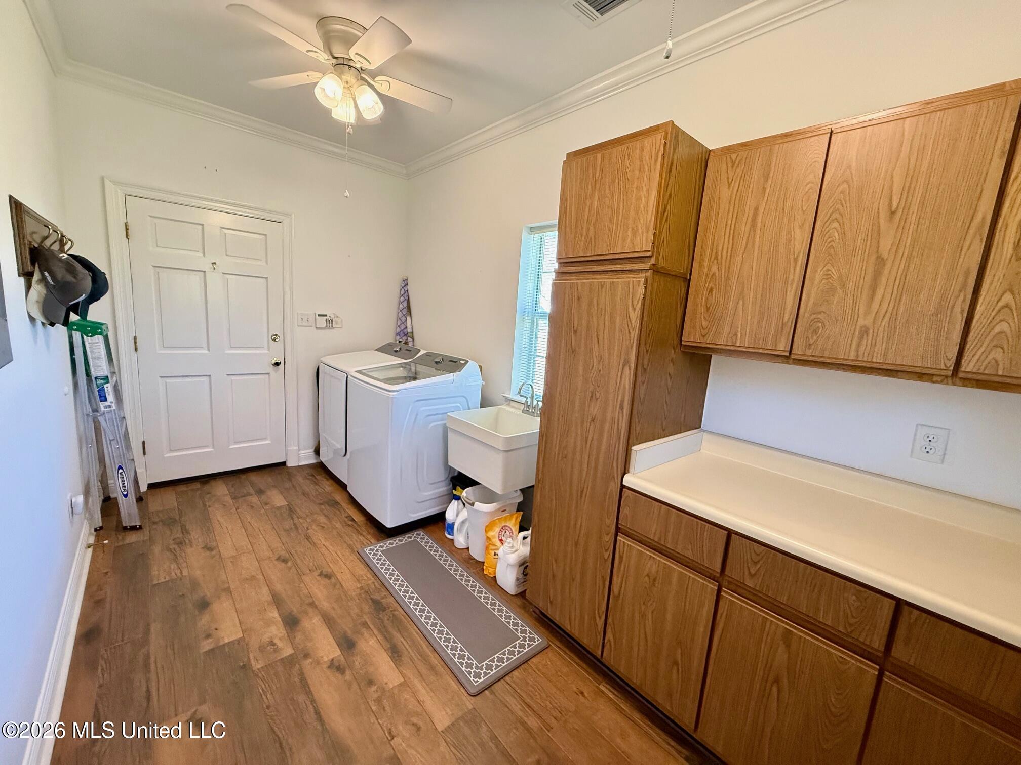 7740 Moanalua Way Diamondhead, MS 39525 - Photo 31 of 55 Laundry Room