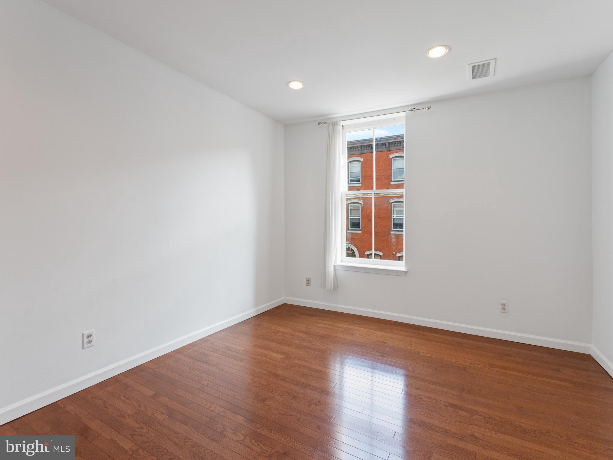 2005 Wallace Street, Unit 2 Philadelphia, PA 19130 - Photo 25 of 31 Front Bedroom