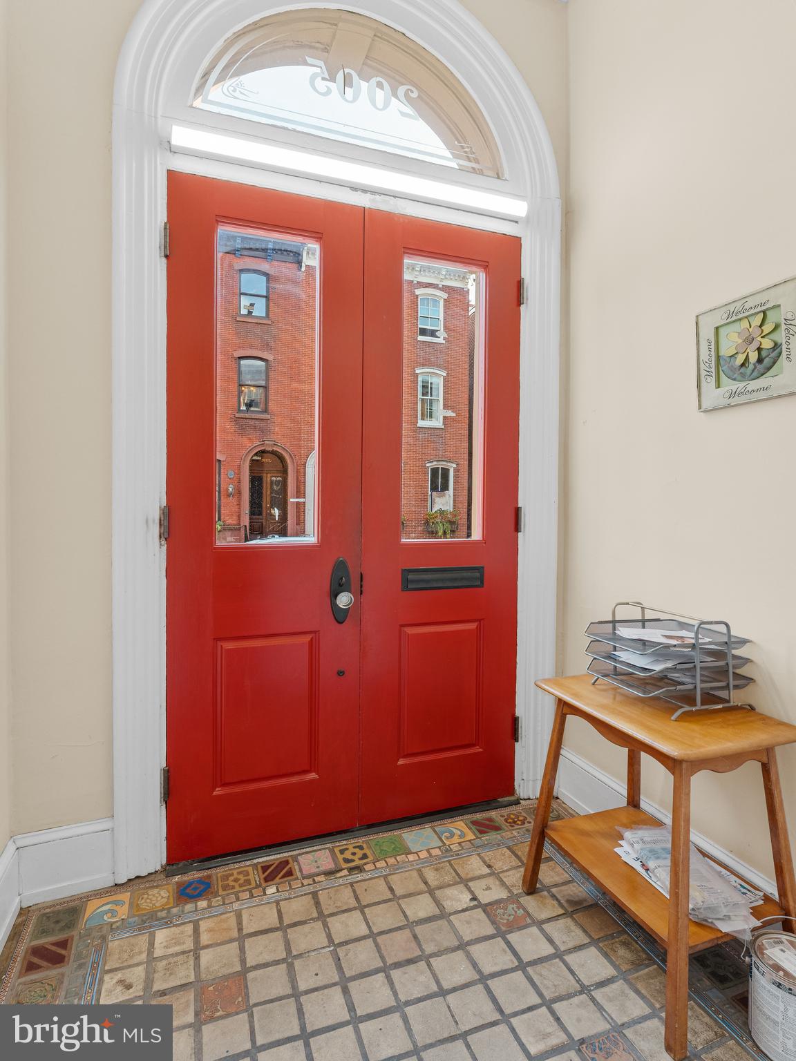 2005 Wallace Street, Unit 2 Philadelphia, PA 19130 - Photo 5 of 31 Inner Vestibule