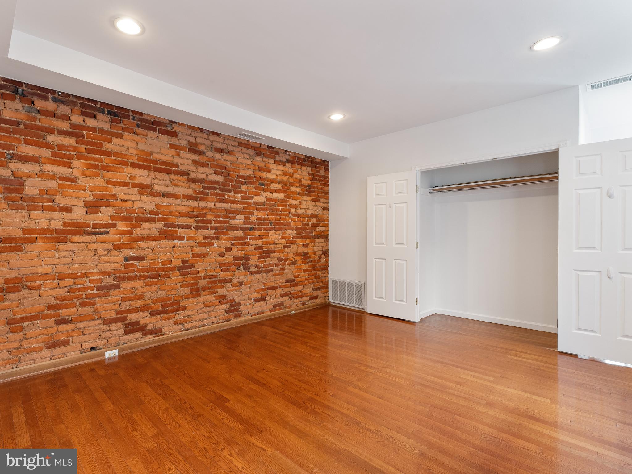 2005 Wallace Street, Unit 2 Philadelphia, PA 19130 - Photo 10 of 31 Open Living Space