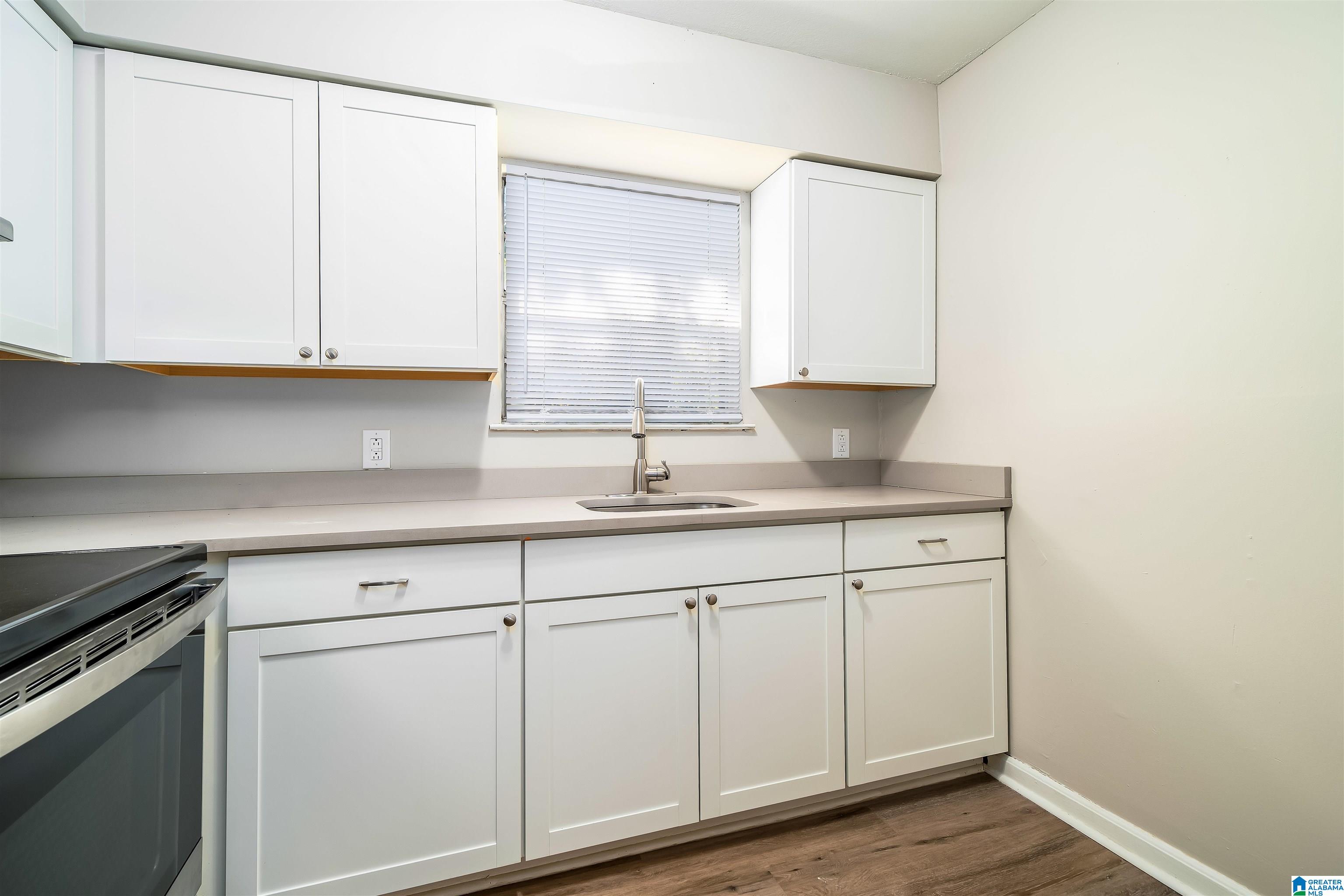 2524 18th Place South Birmingham, AL 35209 - Photo 10 of 17
