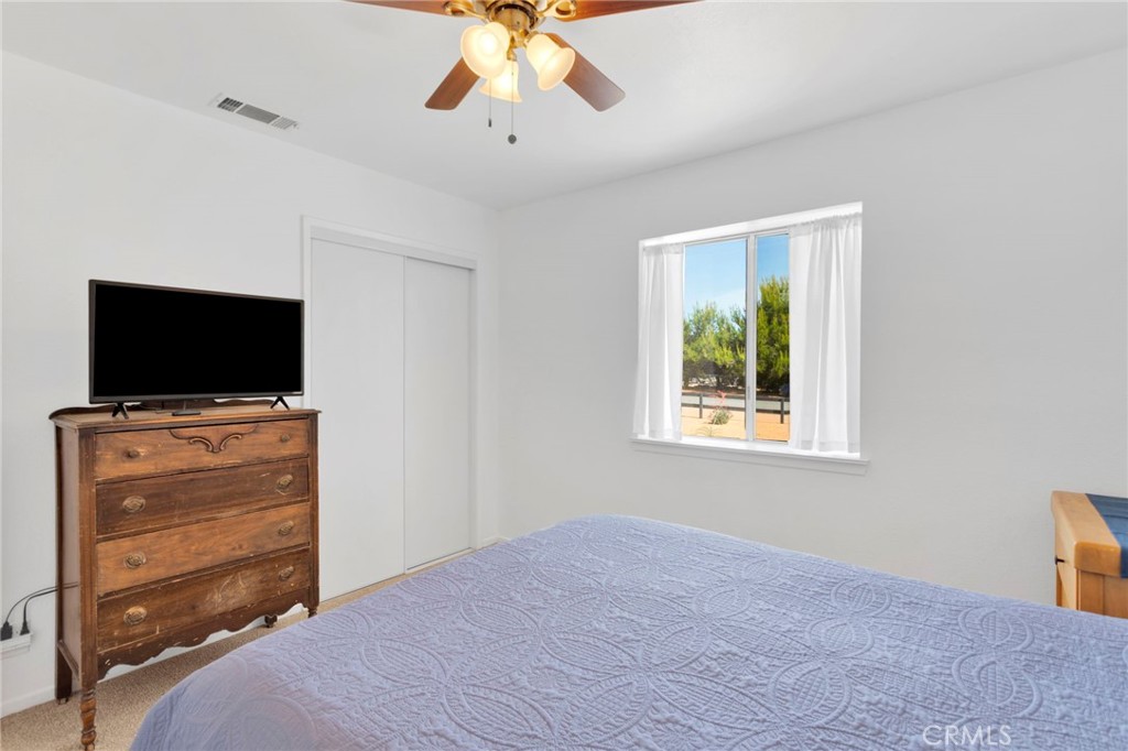 22672 El Centro Road Apple Valley, CA 92307 - Photo 19 of 42 bed 2
