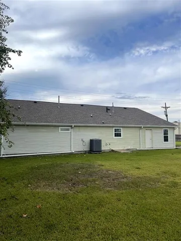 $389,500 | 812 Highway 90, Iowa, LA 70647
