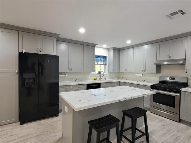 $389,500 | 812 Highway 90, Iowa, LA 70647