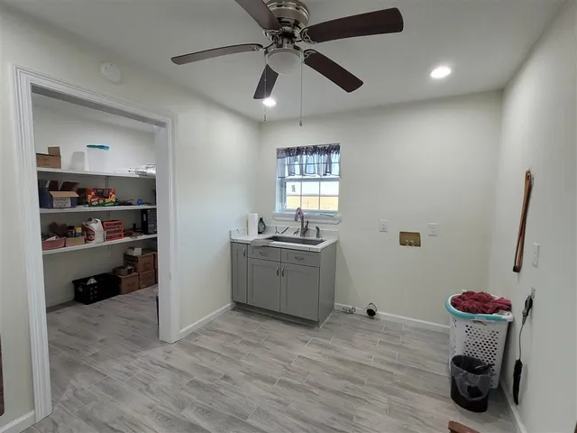 $389,500 | 812 Highway 90, Iowa, LA 70647