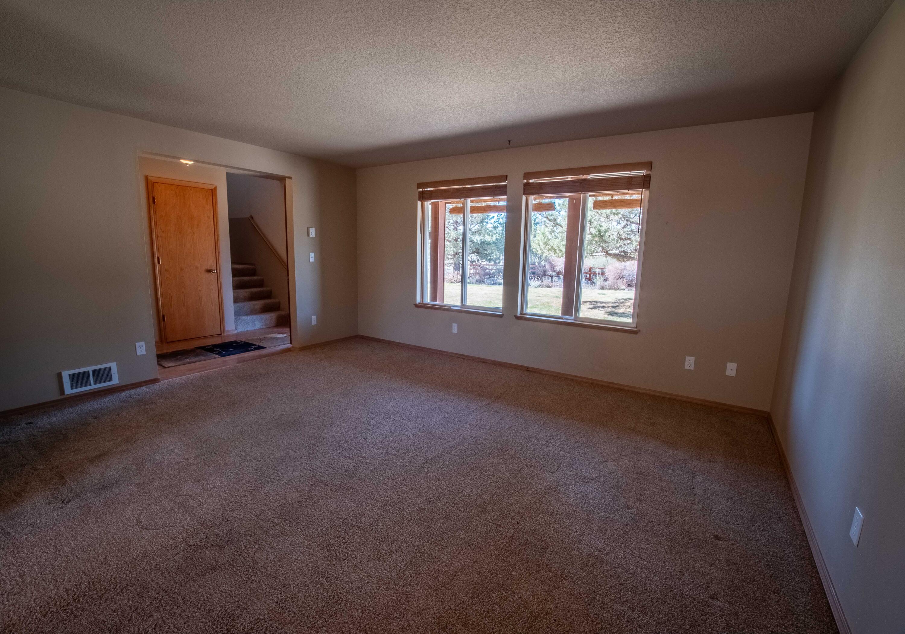 60965 Ward Road Bend, OR 97702 - Photo 13 of 50 60965-WARD-RD-SML-16