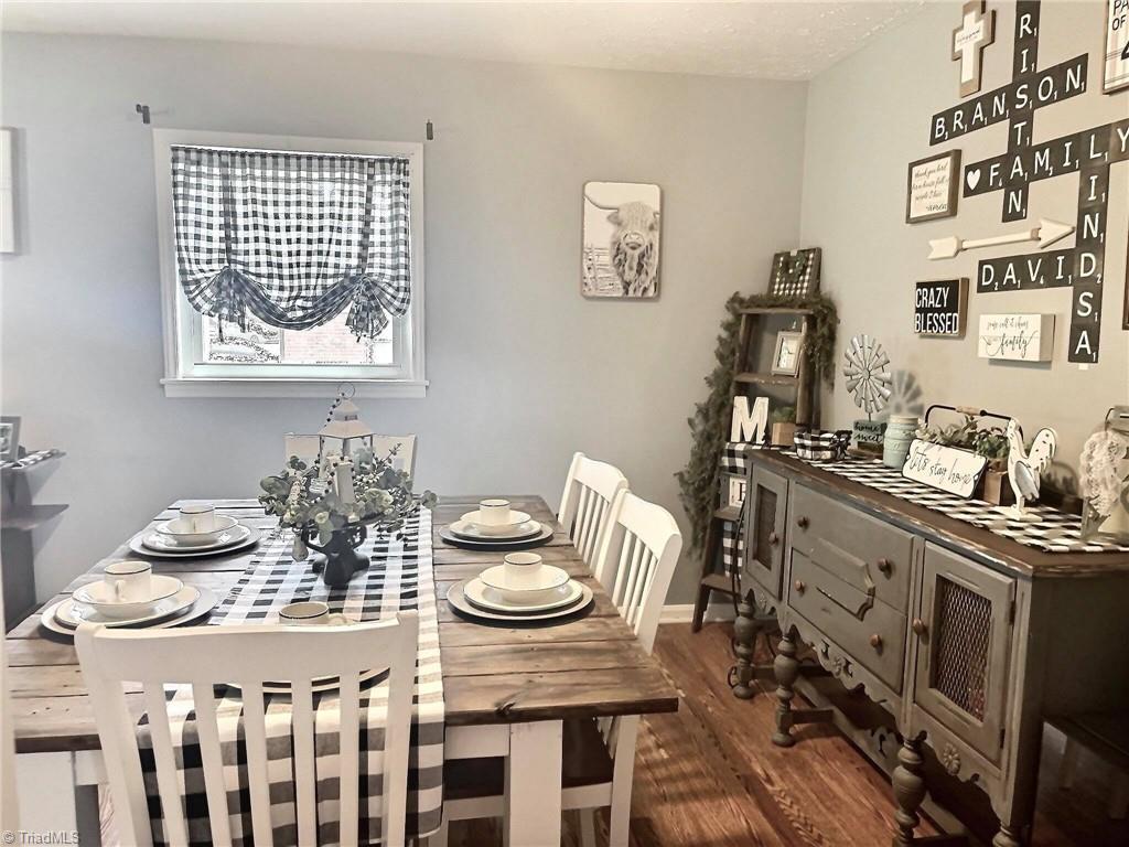 156 Stratford Road Lexington, NC 27292 - Photo 13 of 28 DINING ROOM