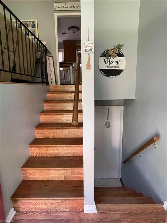 156 Stratford Road Lexington, NC 27292 - Photo 9 of 28 ENTRY