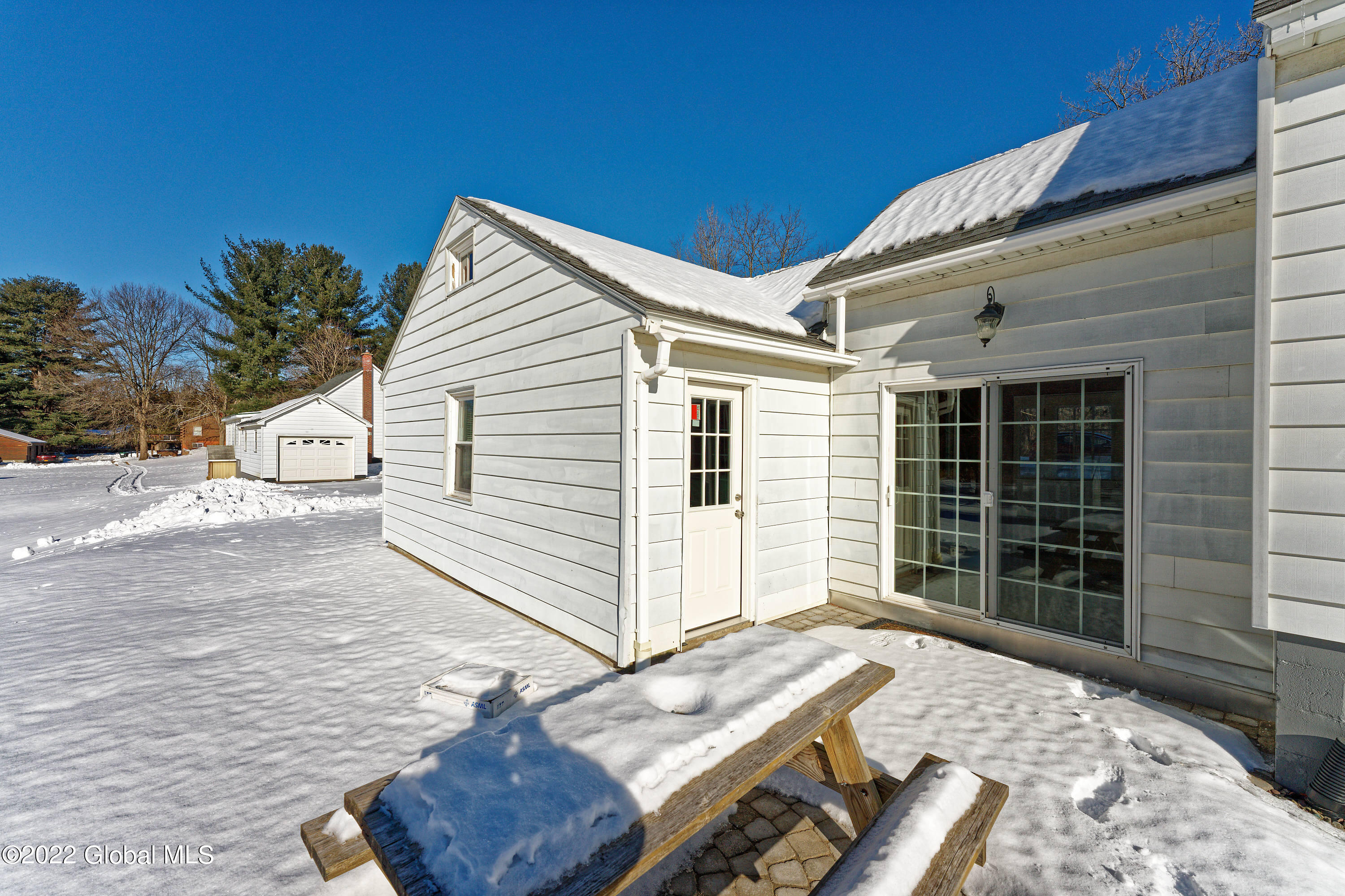1029 Kings Road, Unit 1029 Colonie, NY 12303 - Photo 48 of 53 Yard 3