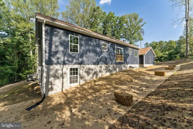 $494,800 | 95 Woodland Shores Drive, Louisa, VA 23093