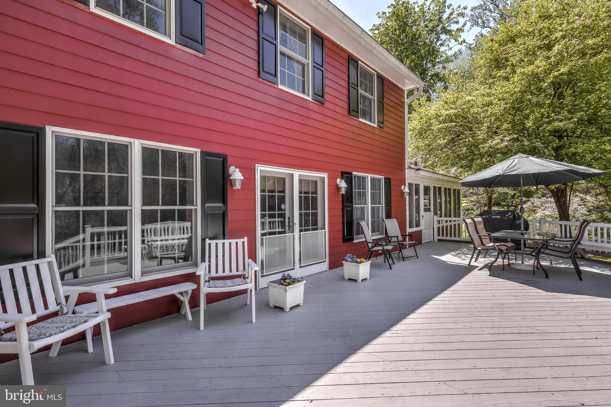 922 Army Road Baltimore, MD 21204 - Photo 29 of 56 Deck off Kitchen and Sunroom