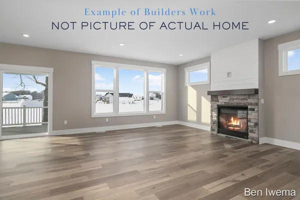 $699,900 | 14089 Taft Street, Spring Lake, MI 49456