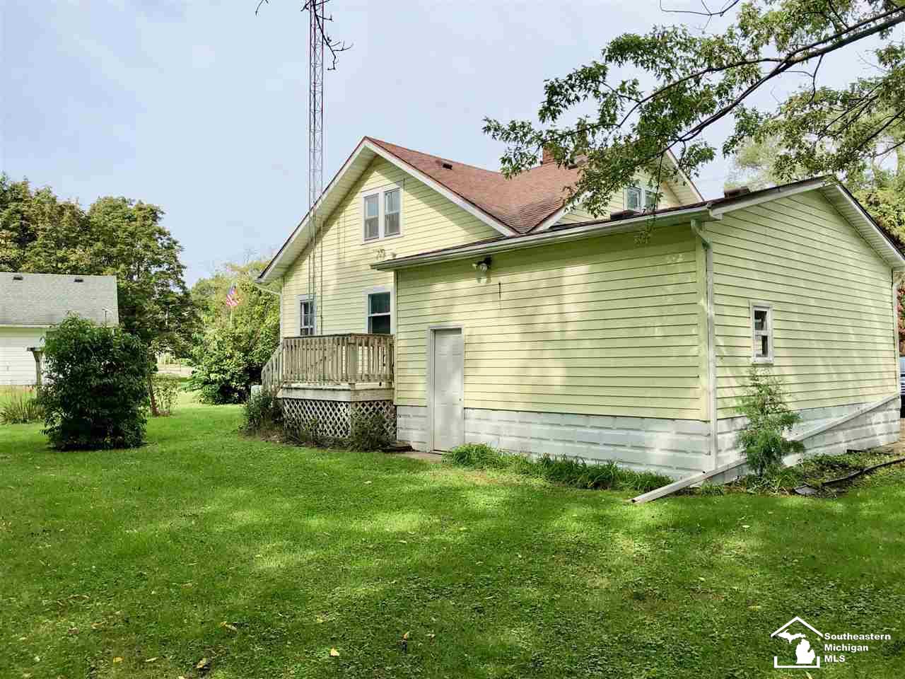 928 Cole Road Monroe, MI 48162 - Photo 8 of 32 31396429-7.JPG