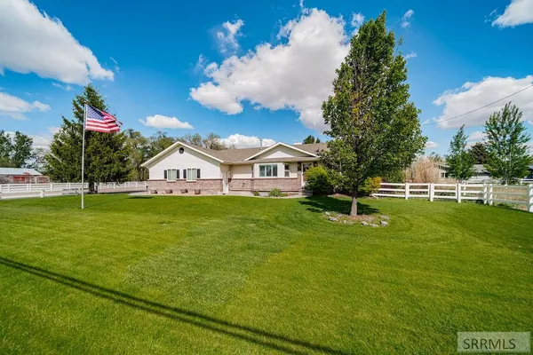 $669,900 | 900 Pendlebury Lane, Blackfoot, ID 83221