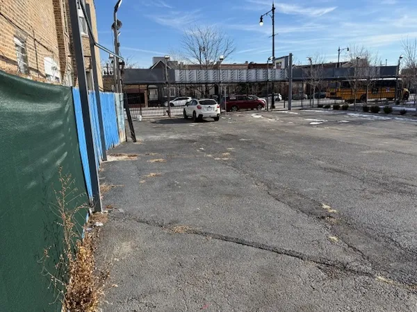 $2,999,950 | 2730 North Western Avenue, Chicago, IL 60647