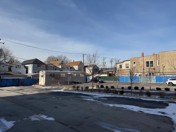 $2,999,950 | 2730 North Western Avenue, Chicago, IL 60647