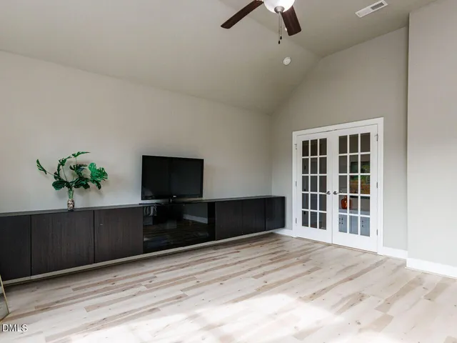 $759,900 | 916 Shasta Daisy Drive, Wake Forest, NC 27587