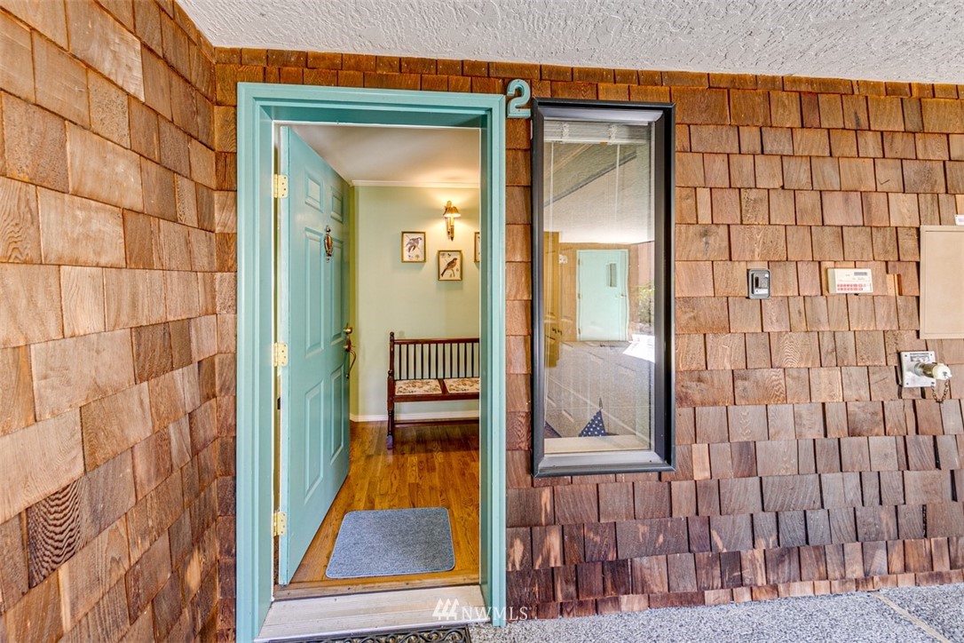226 West 2nd Street, Unit 2 Port Angeles, WA 98362 - Photo 4 of 40