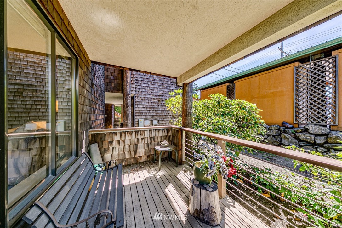 226 West 2nd Street, Unit 2 Port Angeles, WA 98362 - Photo 10 of 40 a view of balcony with furniture