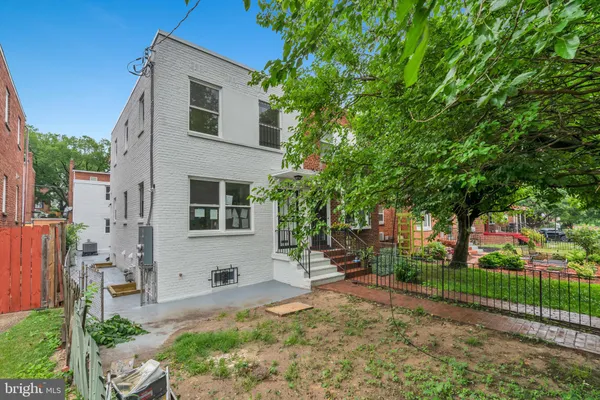 $6,800 | 518 Oglethorpe Street Northeast, Washington, DC 20011