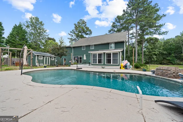 a view of outdoor space yard deck and patio