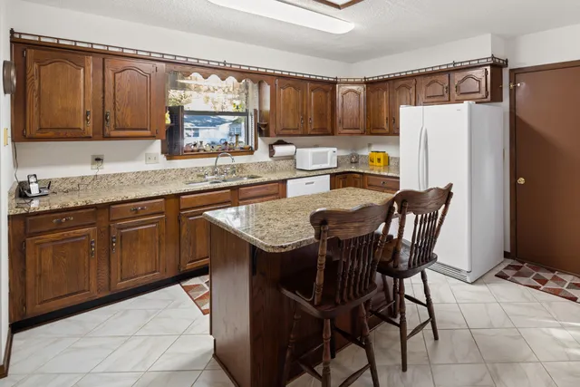 $385,000 | 2024 Bayshore Drive, Niceville, FL 32578